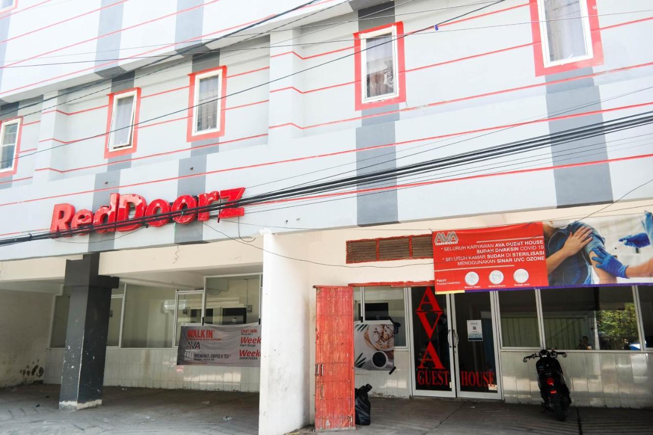 Reddoorz At Jalan Somba Opu Losari Makassar Exterior foto